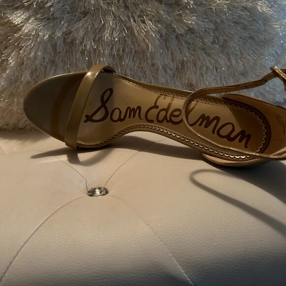 Cute Timeless Tan Heels - Picture 4 of 5